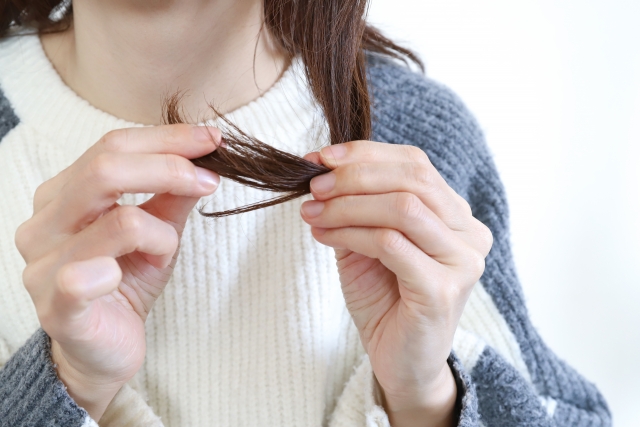 忙しい人へ！簡単自宅ケアで髪の乾燥・切れ毛STOP